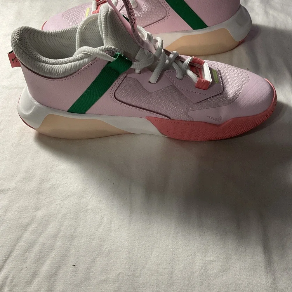 Nike Air Zoom Crossover‎ GS Pink Foam / Summit White - Youth Boy Size 5.5